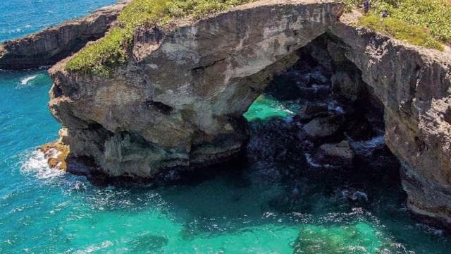 Puerto Rico: Cave & Beach Hopping Tour