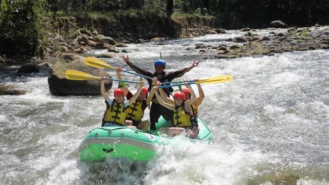 Rio Balsa: White Water Rafting Adventure
