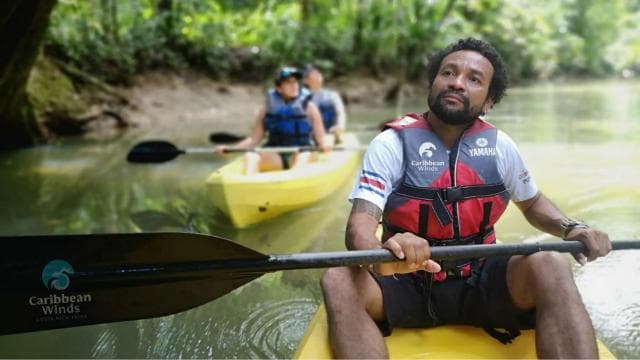 Kayak Tour in La Fortuna: Kayak Safari in Rio Peñas Blancas