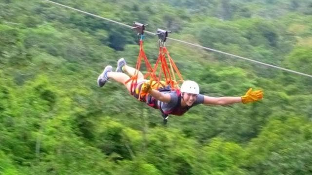 La Fortuna: Rafting level III & zip lines & Superman