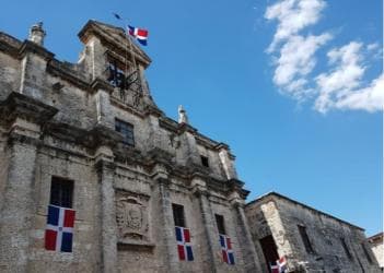 Punta Cana: Santo Domingo Full Day Trip With Tickets & Lunch