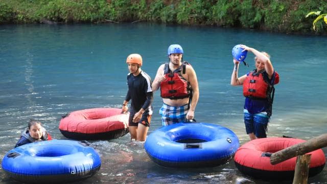 Tubing Rio Celeste: Adventure and Nature