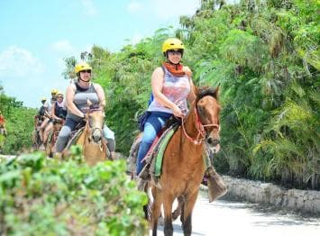 Private: Bávaro Adventure Park Horseback Ride & Lunch