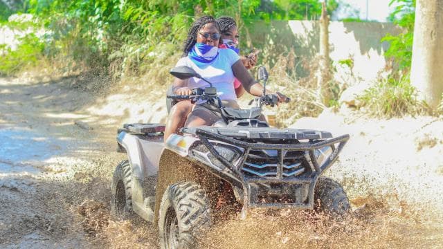 Punta Cana: Macao Beach and Cenote Buggy Adventure