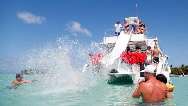 Party Boat - Booze Cruise Punta Cana