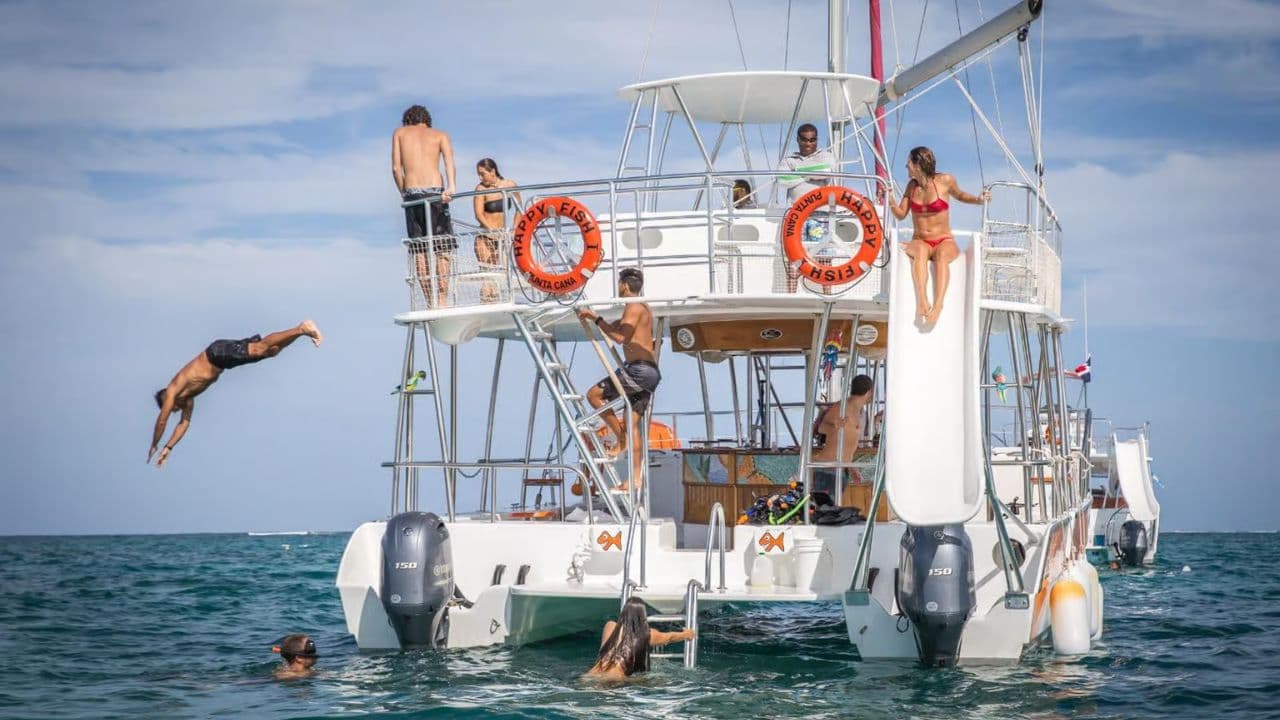 Punta Cana: Catamaran Tour with Food and Drinks