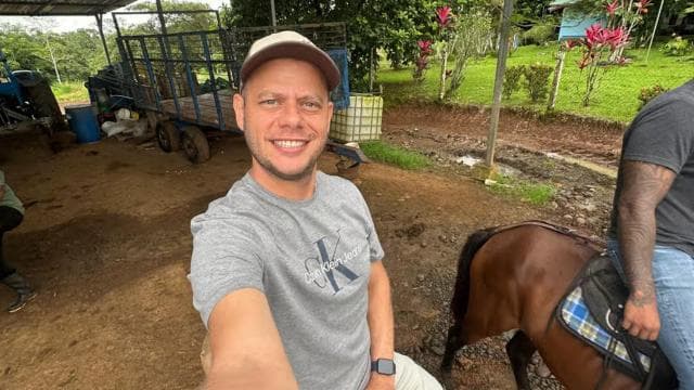 Katira: Rio Celeste Tubing and Horseback Riding Tour