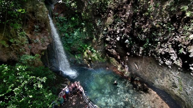 Horseback riding half day: Horsebackriding+ lunch+ hotspring