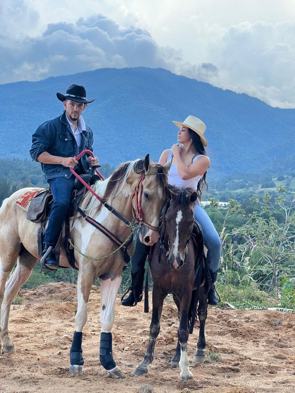 Jarabacoa: Horseride Excursion to Salto Baiguate Waterfall