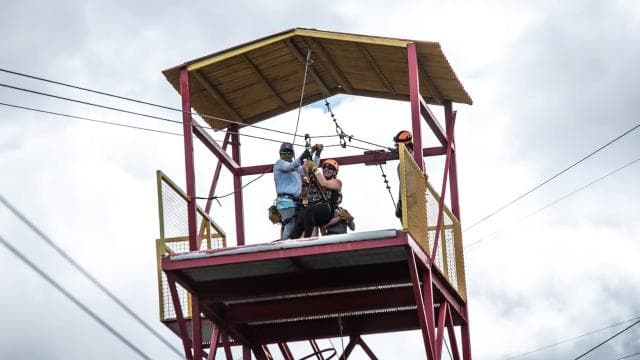 From San Juan: El Yunque Forest Hike & Ziplining Combo Tour