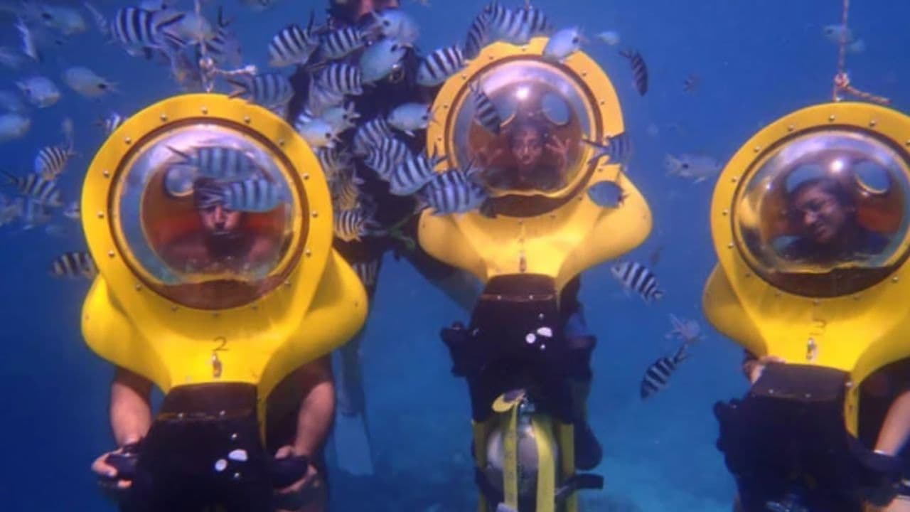 Punta Cana: Experience a Submarine Scooter with ScubaDoo
