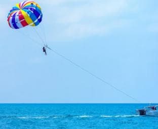 Punta Cana: Parasailing Experience with Round-Trip Transfer