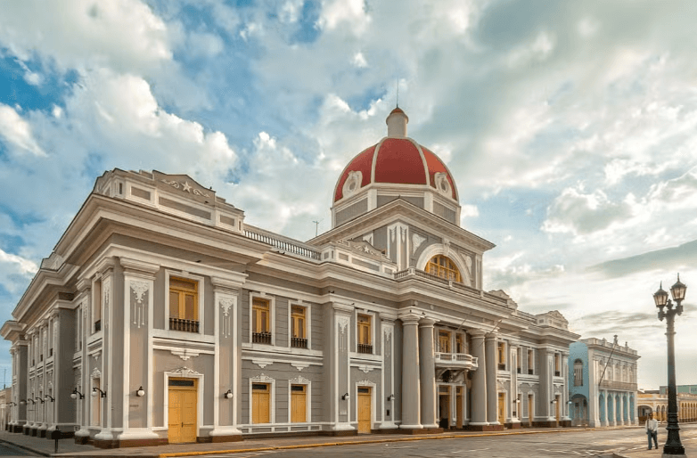 Free Walking Tour of Cienfuegos