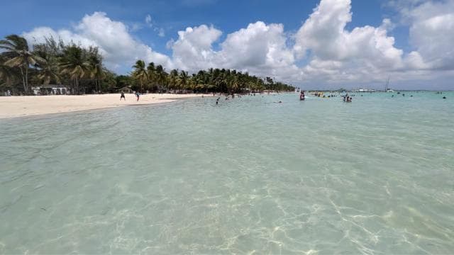 Santo Domingo: Los Tres Ojos, Boca Chica & More