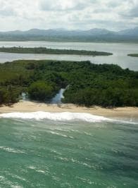 Miches: Laguna El Limón Kayak and Horseback Riding Tour