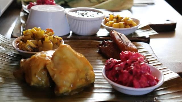 From Jaco: Monkey Encounter with Local Cuisine Experience