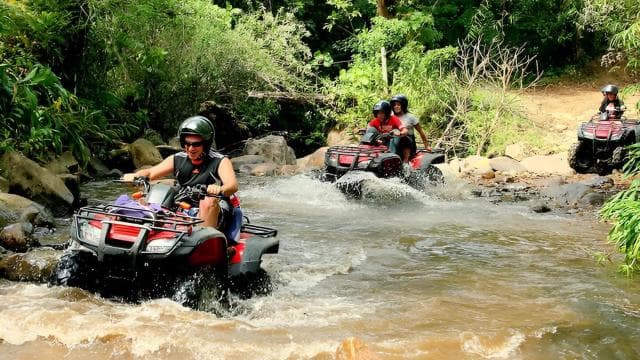 Canyoning with ATV 4x4 on waterfalls near La Fortuna