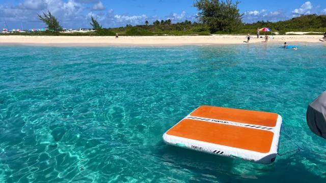 Fajardo: Private 47-F Catamaran Cruise with Drinks and Snack