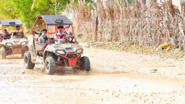 Punta Cana: Buggy Tour with Cave Pool and Chocolate Tasting