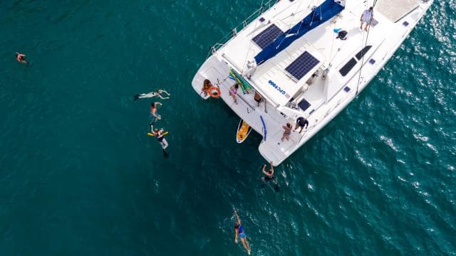 Guanacaste: Catamaran Sunset Sail Cruise & Snorkeling