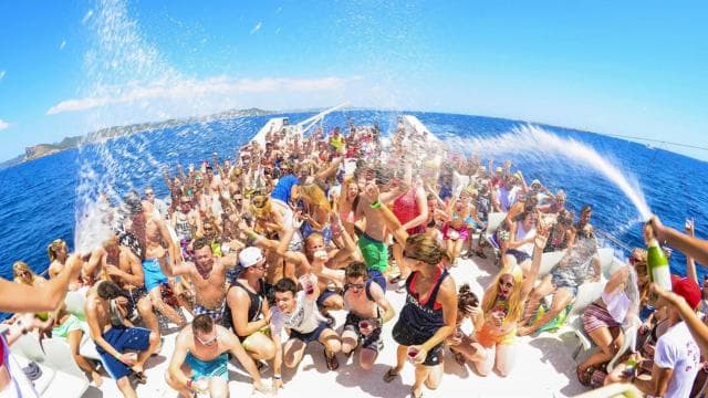 Punta Cana: Catamaran Boat Party with Unlimited Drinks