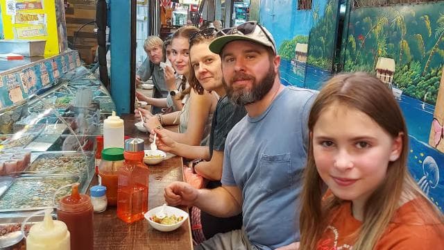 San Jose: Central Market Bites and Sights Walking Tour
