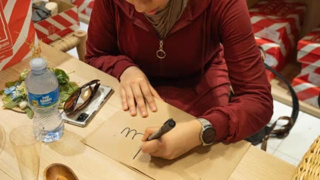 Design and Craft a Raffia Bag in San Juan