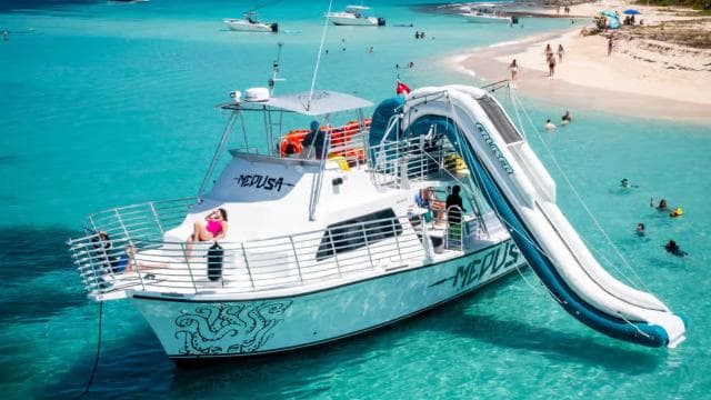 All Inclusive Snorkel and Slide Boat Tour: Icacos or Vieques