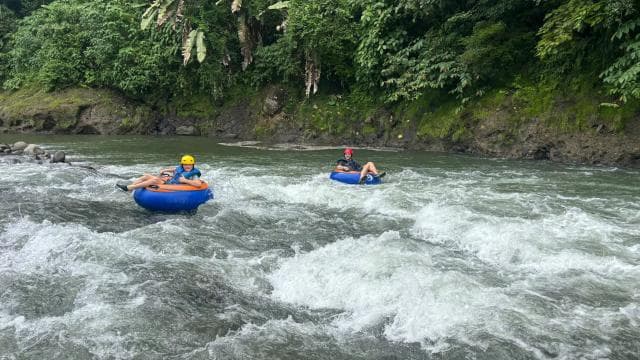 La Fortuna: Arenal River Tubing Adventure