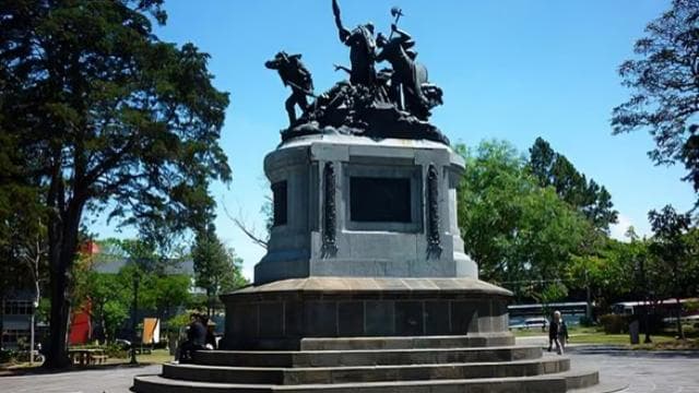 San Jose : Highlights Walking Tour With A Guide