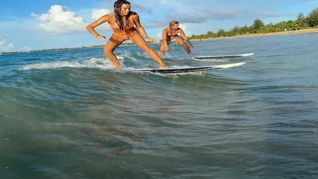 Rincon: Beginner Surf Lesson