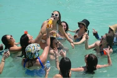 Punta Cana Private Catamaran Cruise, Open Bar & Snorkeling