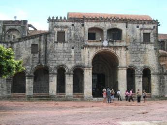 Santo Domingo Tour with caves from Punta Cana