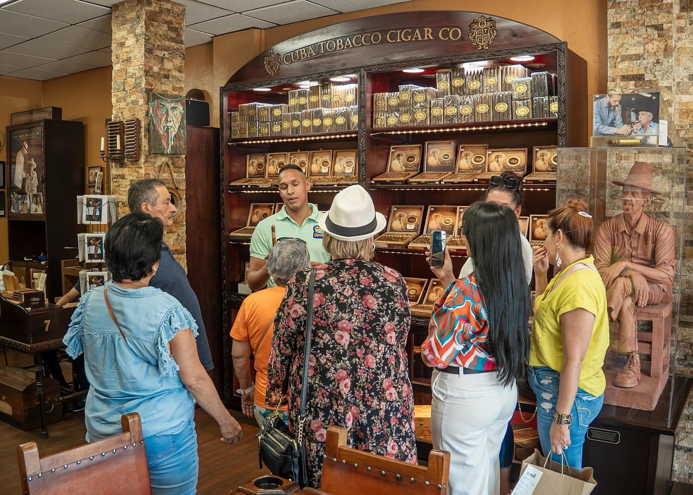 Little Havana Walking Tour – Food Tastings, Traditions & Music