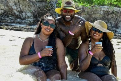 Punta Cana: Party Boat with Snorkeling, Booze And Hip Hop