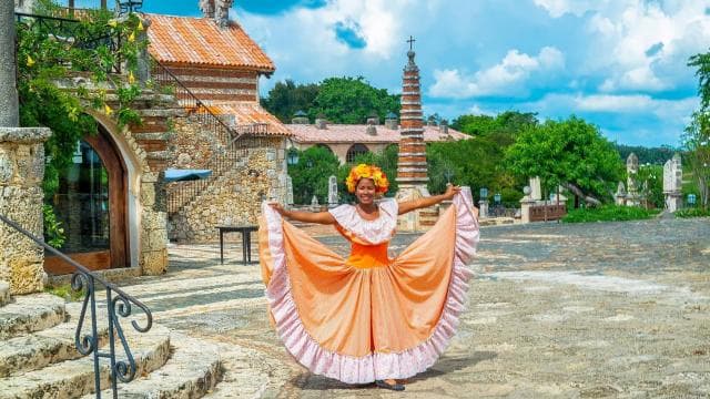 Catalina Island & Altos de Chavón Full-Day Tour