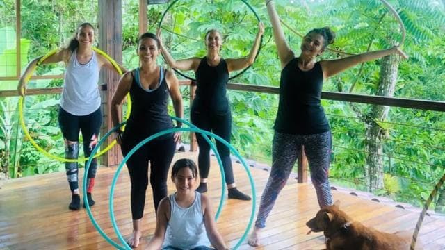 La Fortuna: Private Yoga Class on Rainforest River Platform