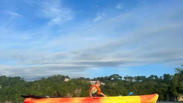 Manuel Antonio: Ocean Kayak and Snorkeling in Biesanz Beach