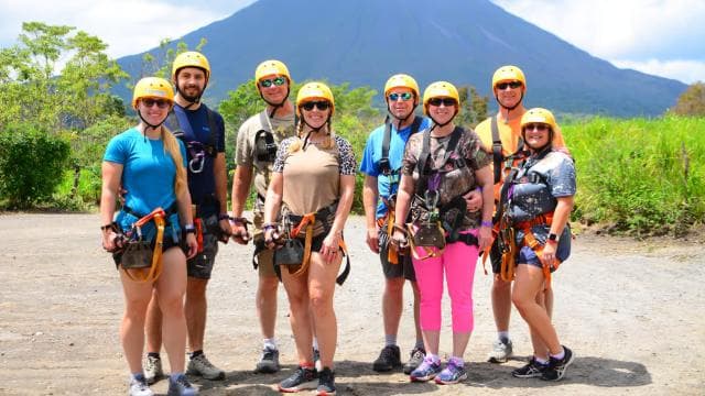 La Fortuna: Canopy + Lunch + Tubing and Hot Springs