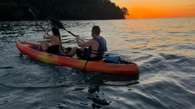 Manuel Antonio: Ocean Kayak and Snorkeling in Biesanz Beach