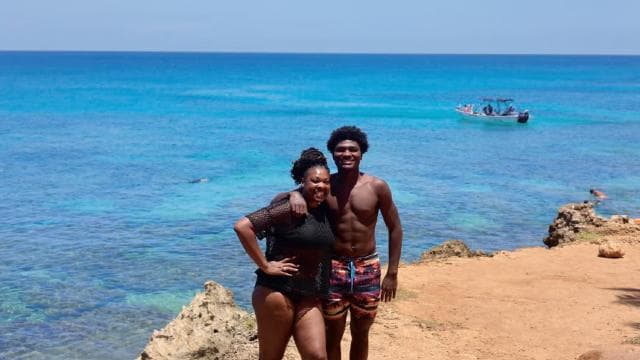 Puerto Rico: Cueva del Indio, Waterfalls, & Beach Tour