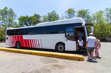 Santo Domingo City Tour: Colonial City, Los Tres Ojos, Lunch