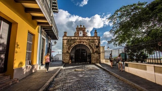 San Juan: History Walking Tour with a Guide