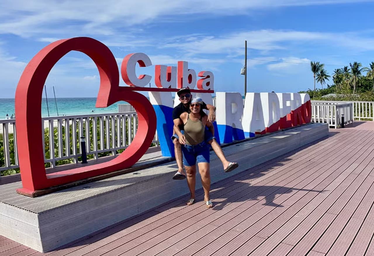 Varadero Guided Tour + Horse-Drawn Carriage Ride