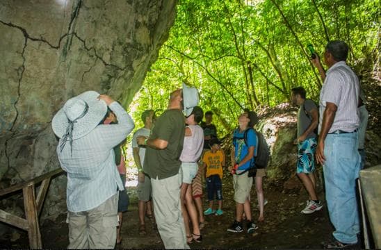 Punta Cana: 3-in-1 Adventure Haitises Park Waterfall Montaña