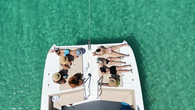 Fajardo: Icacos Power Boat Trip with Snorkel, Lunch & Drinks