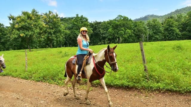 From Manuel Antonio: Los Suenos Adventure Park Day Trip