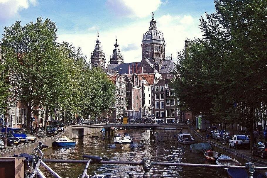 Private 10-hour Day Excursion to Amsterdam from Brussels with Hotel Pick Up