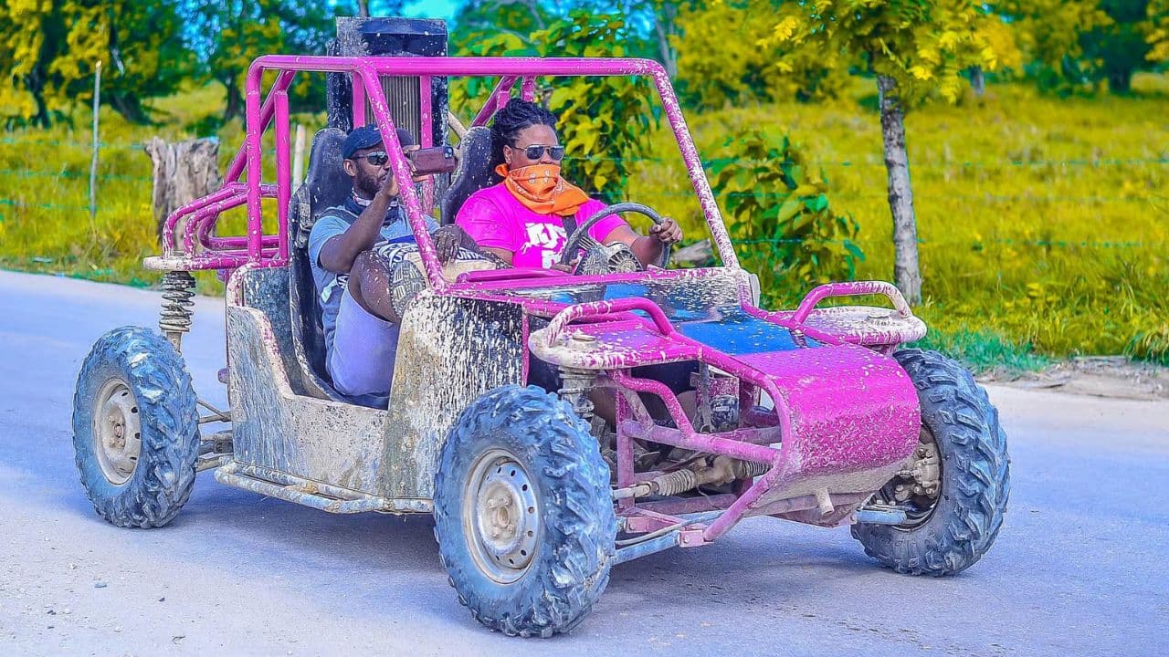 Punta Cana: Macao Beach Buggy Tour with Horseback Riding
