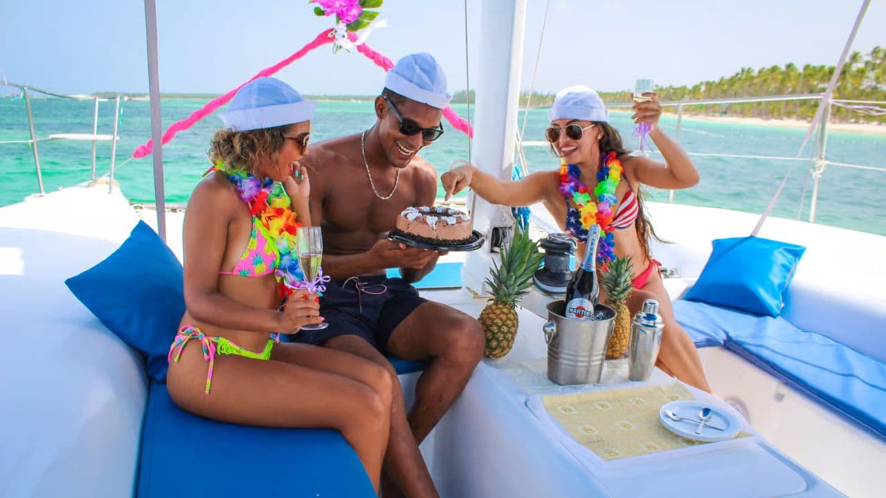 Punta Cana Private Catamaran (Medium Group)